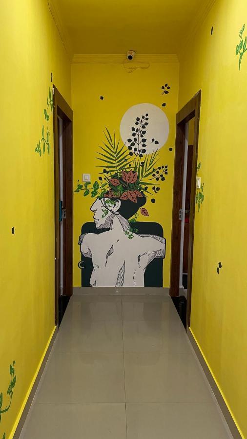 Hostel Hot - House Of Travellers, Rishīkesh Zewnętrze zdjęcie