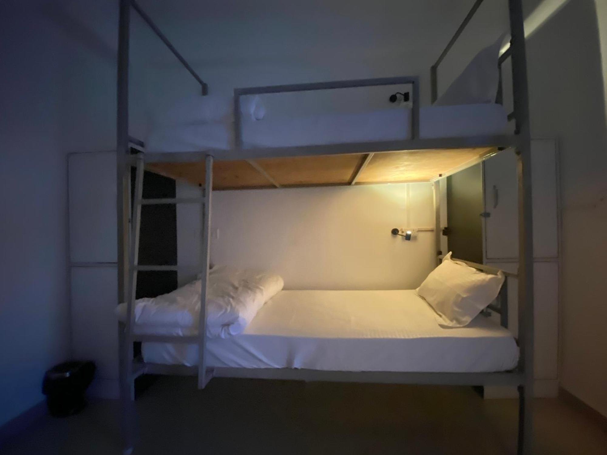 Hostel Hot - House Of Travellers, Rishīkesh Zewnętrze zdjęcie